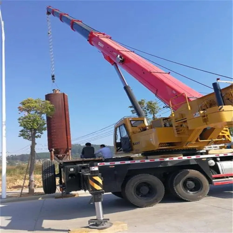 江西专业吊车租赁多少钱