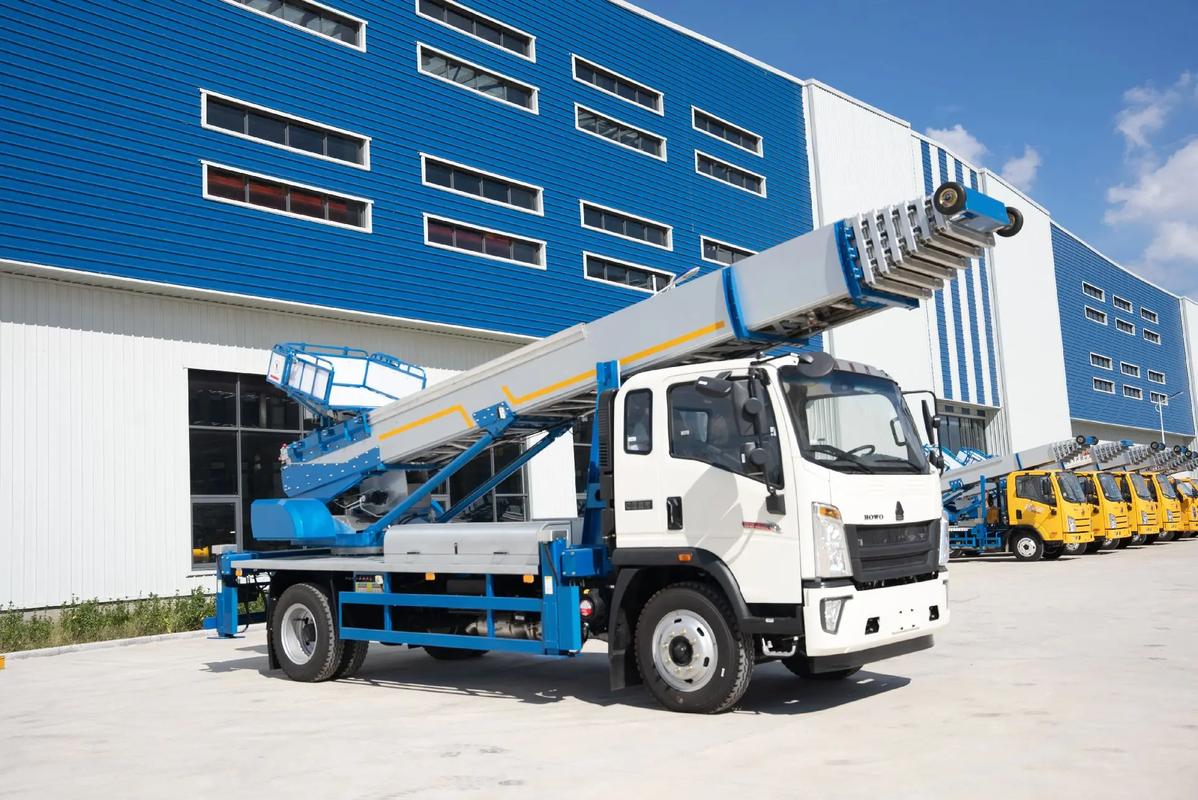 江西出租云梯车高空作业车 建筑垃圾搬运